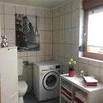 Apartment Toms Ferienhuette Annweiler am Trifels
